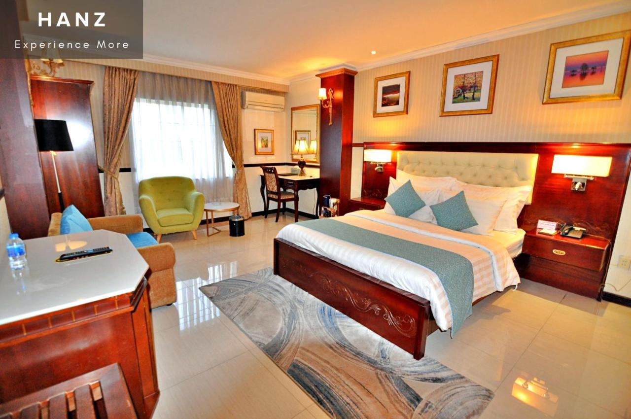 HANZ Sunflower Hotel&Spa Saigon Ho-Chi-Minh-Stadt Exterior foto